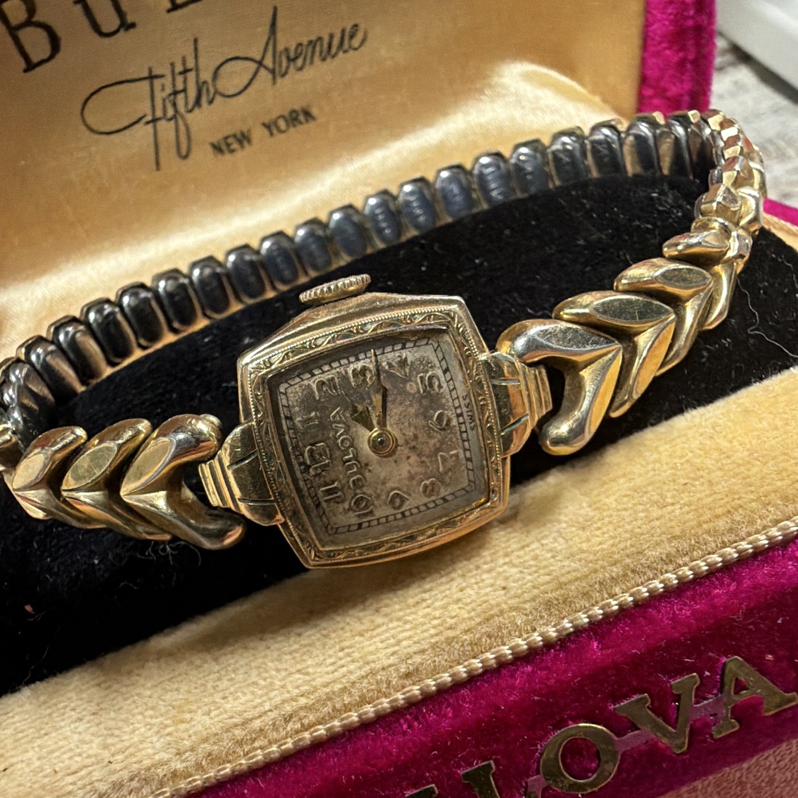 Bulova Fifth Avenue Women’s Vintage Manual Mechanical Square Silver Dial Box