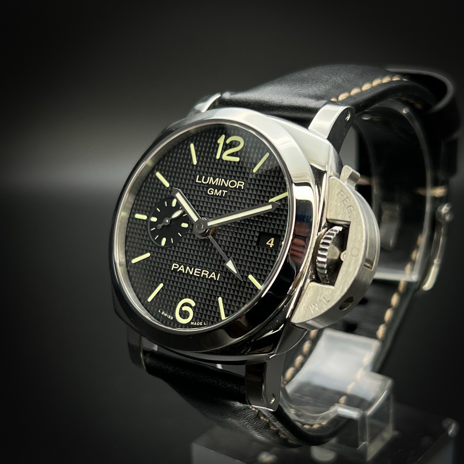 Panerai Luminor 1950 3 Days GMT 42MM Hobnail Dial Extra Strap PAM00535 Box Paper