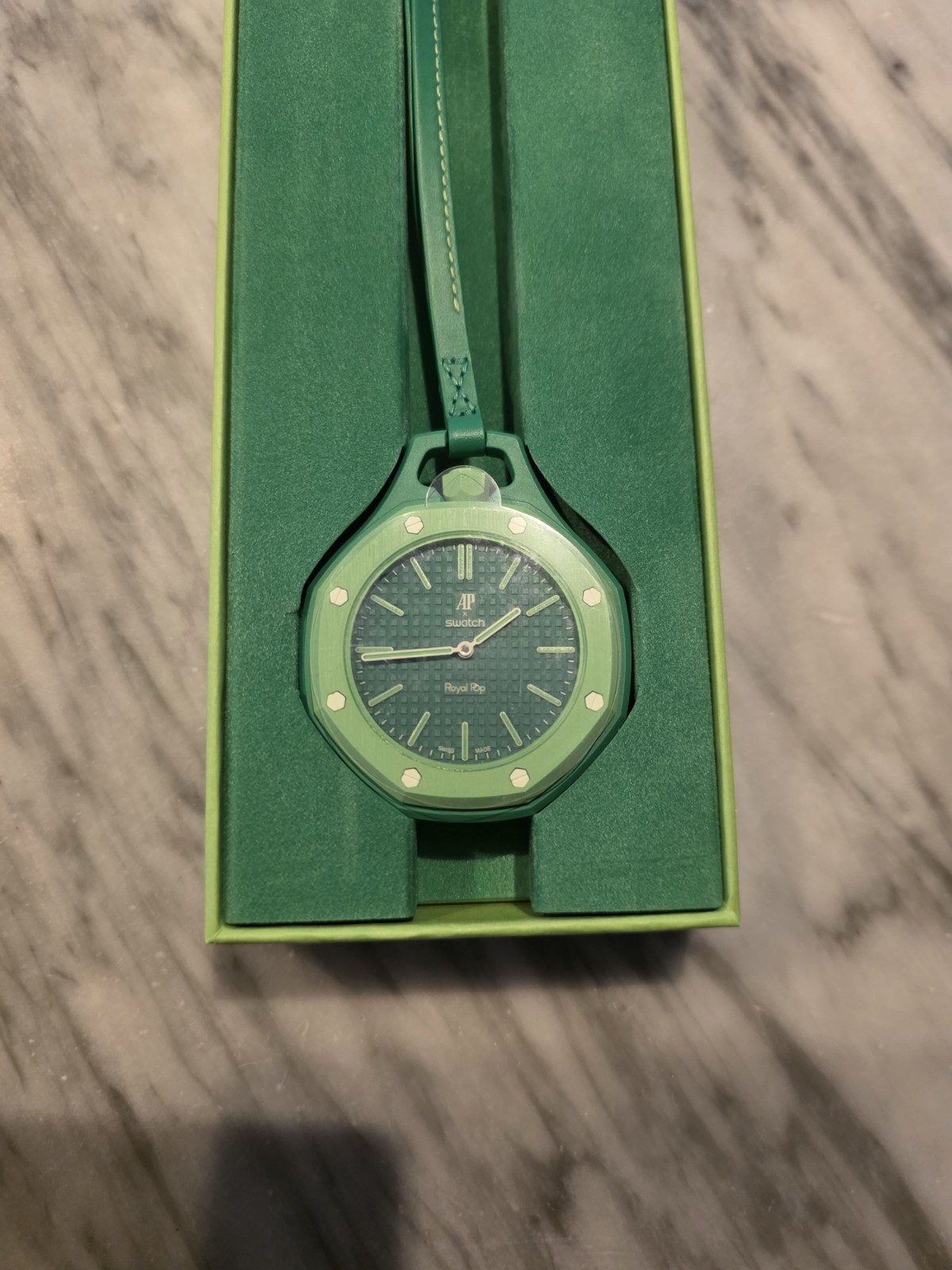 Brand New Swatch × AP Royal Pop “Green Eight” ✅️ 100% AUTHENTIC