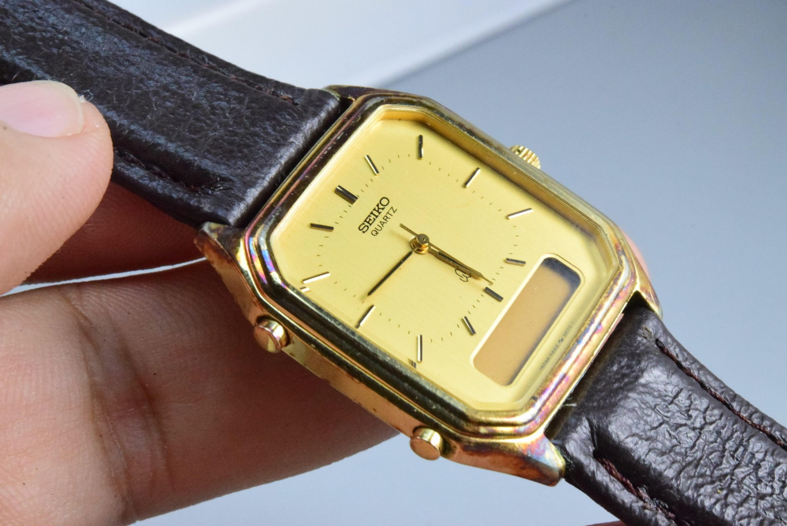 Vintage watch Seiko Gold Plate H449-5070 LCD DIGITAL Men Quartz Octagonal 31mm
