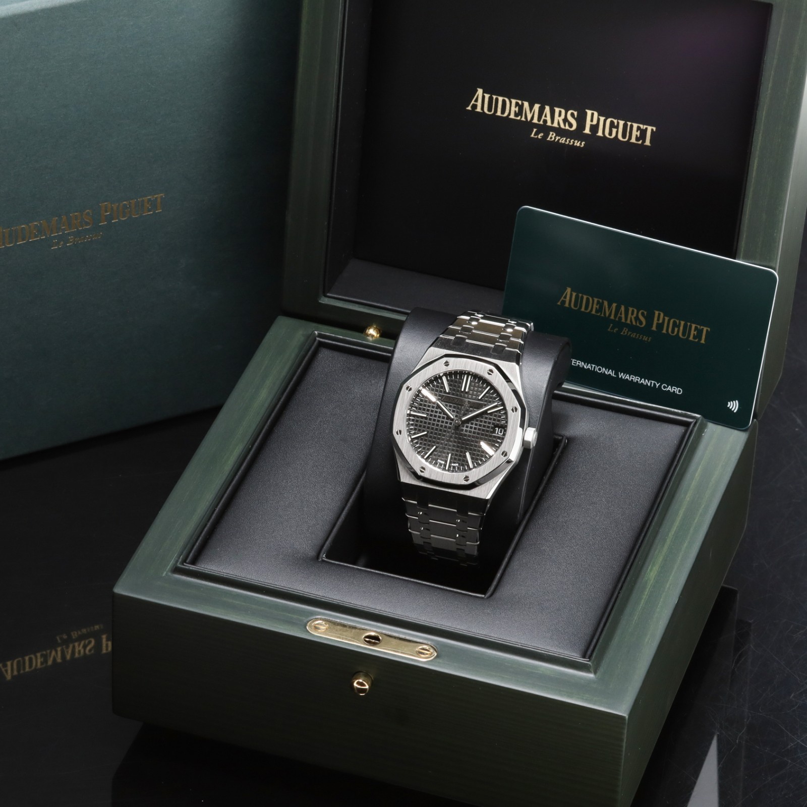 Audemars Piguet Royal Oak 41mm Steel Black Tapisserie Dial Royal Oak 15510ST