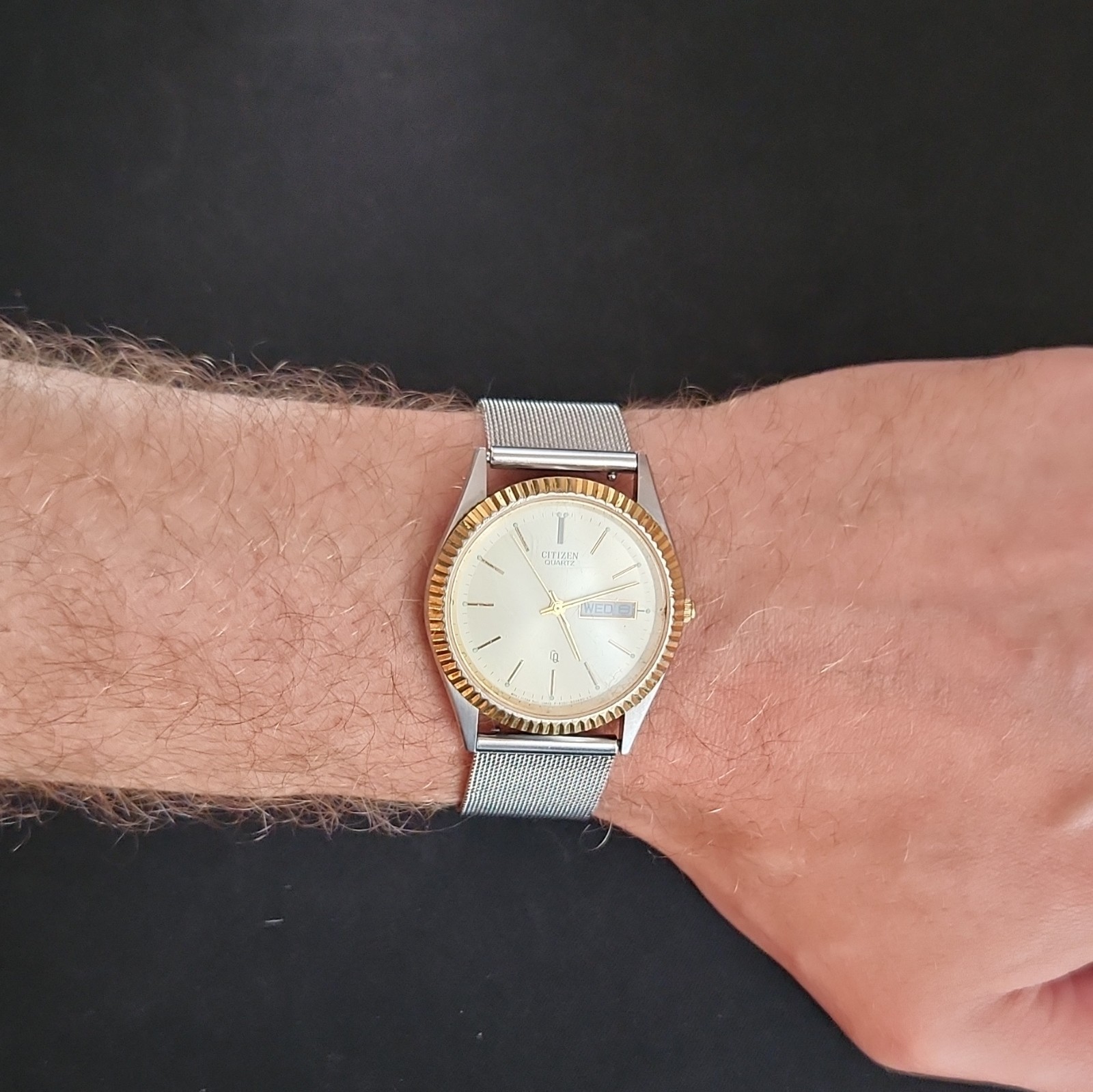 Citizen Quartz Men’s Day/Date RUNNING With New Mesh Band