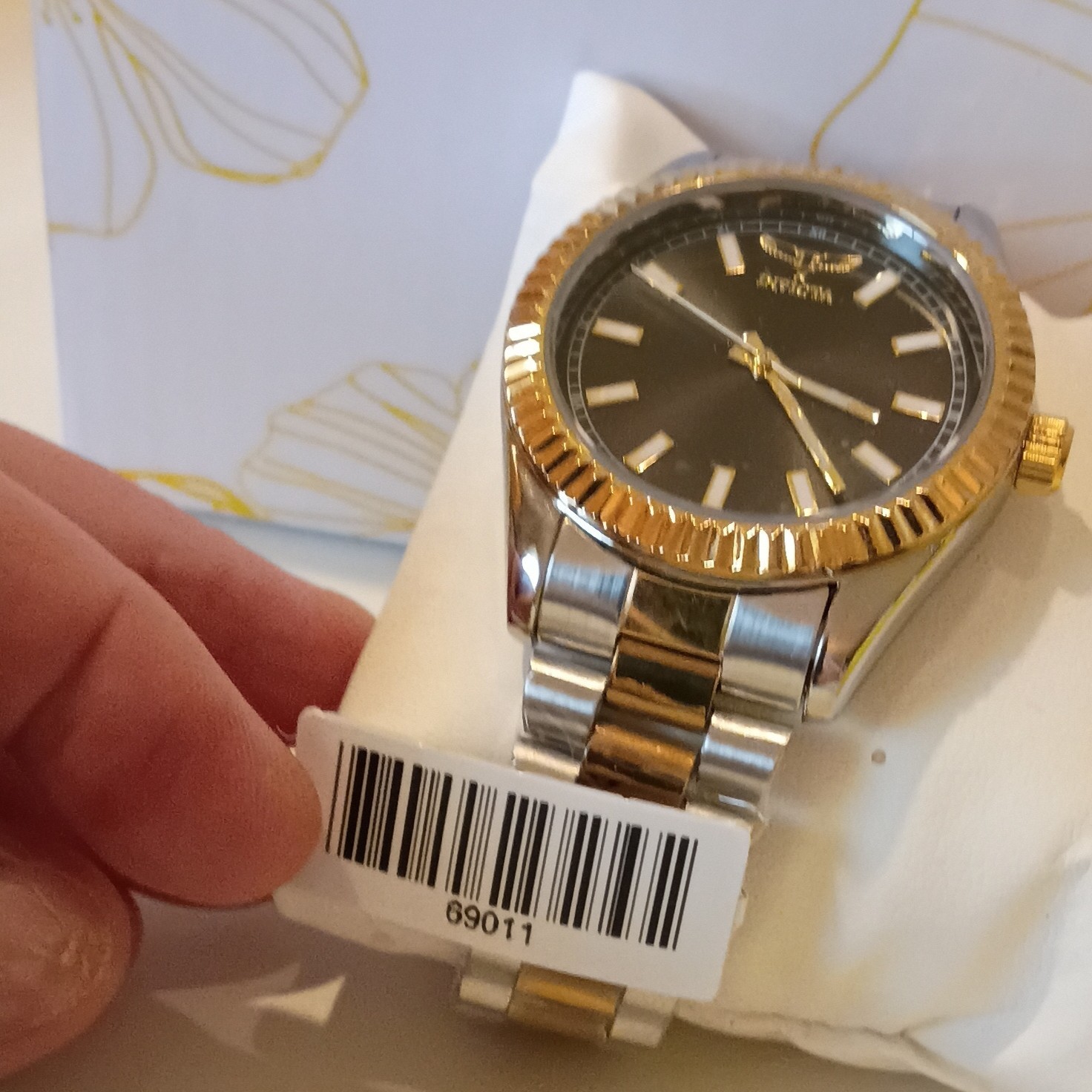 Invicta Quartz Analog Two-Tone SS Bracelet Black Dial Fluted Bezel w/ Box