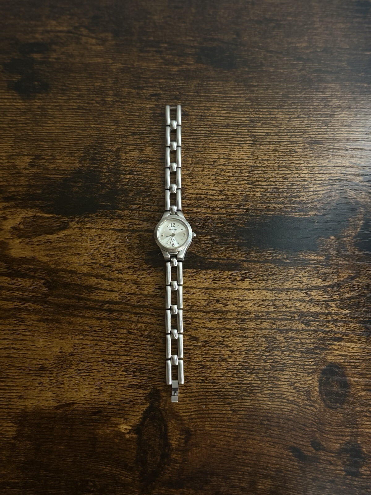 Fossil ES-9048 Women’s Stainless Steel Quartz Bracelet Watch