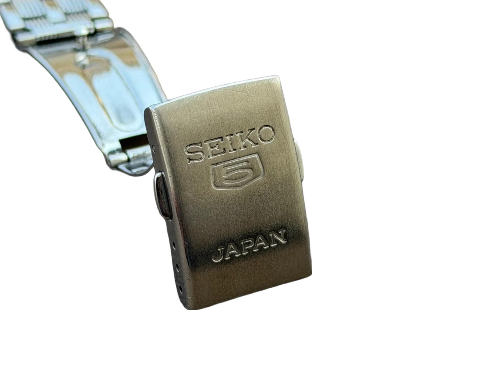 Vintage Seiko 5 Automatic 36mm Silver Dial Day-Date 7S26 Men’s Watch — S-134