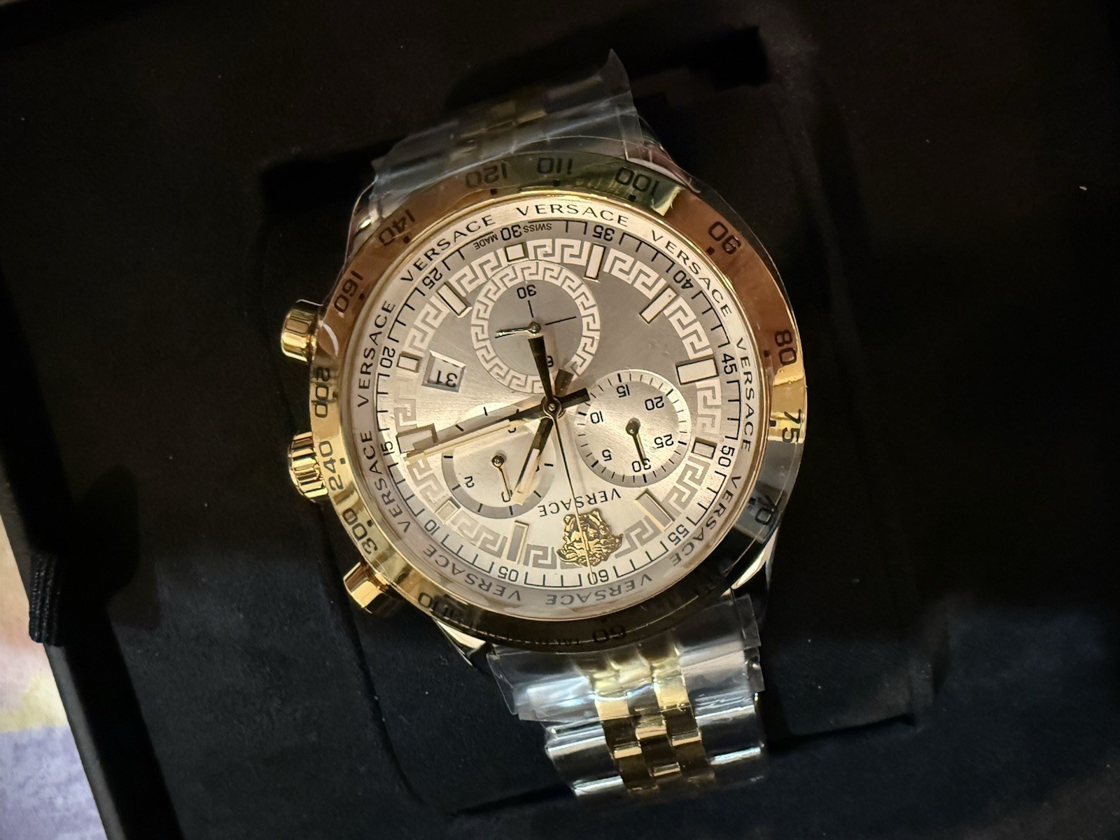 Versace VE2U00422 Hellenyium Chrono white silver gold Steel Men’s Watch NEW