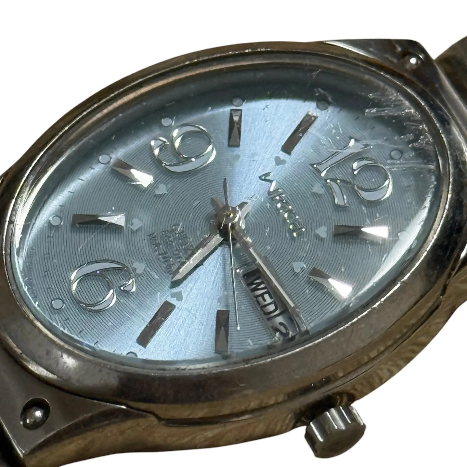 Working CITIZEN Wicca E001-S027110 Solar Women’s Analog Day-Date Oval 3-Hand