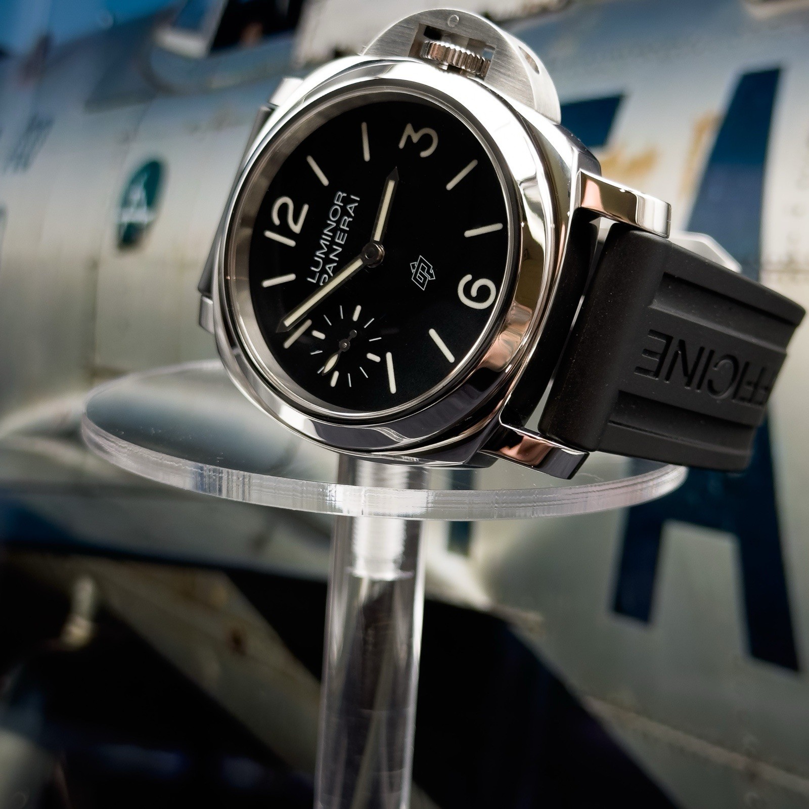 Panerai Luminor Rubber & Leather 2022 PAM01084 Full Set Warranty Hand Wind Logo