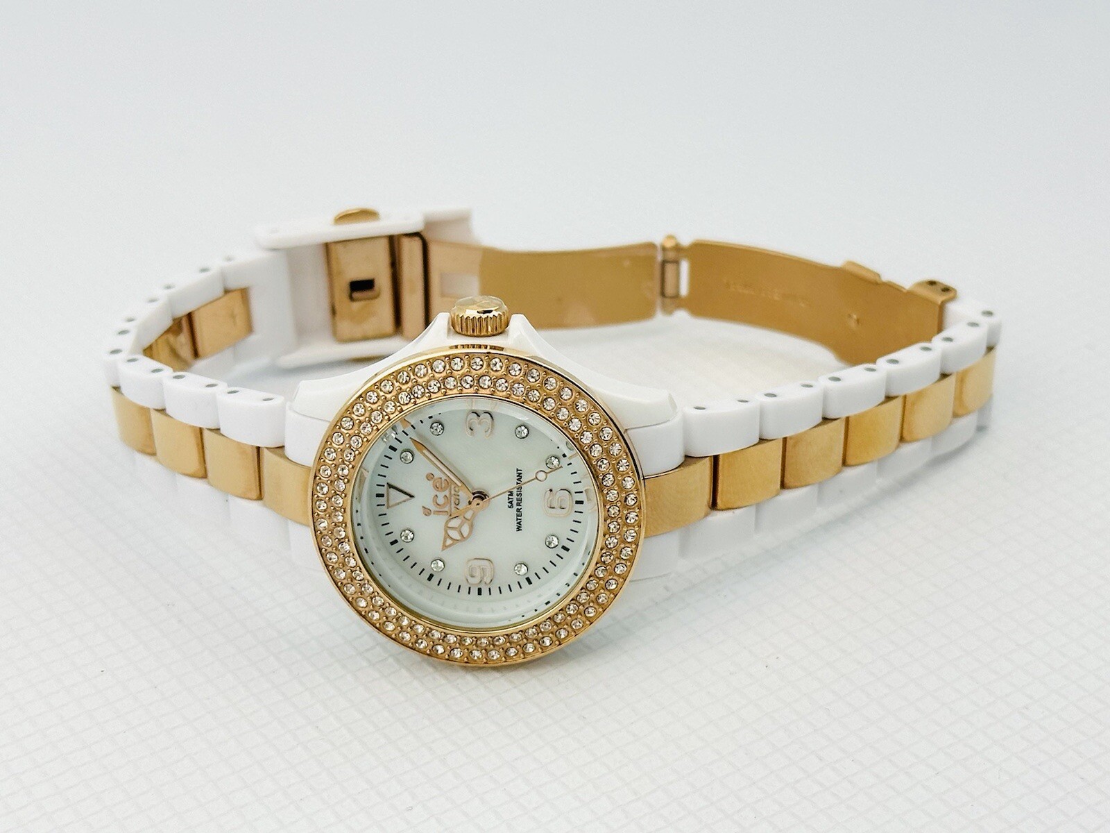 Ice-Watch Women’s ST.WE.S.P.09 Stone PC Collection Bicolour polycarbonate Watch