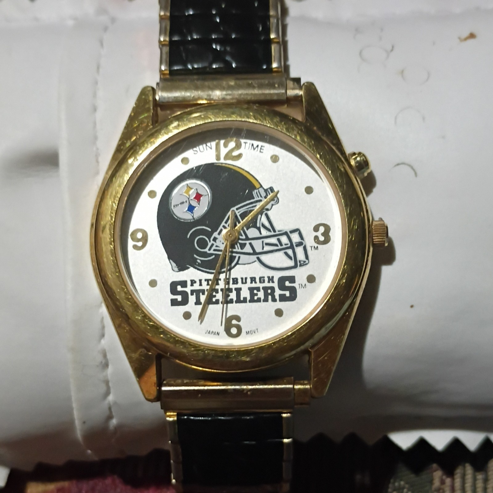 Game Time Pittsburgh Steelers Quartz Analog Day/Date Musical Watch Black & Gold.