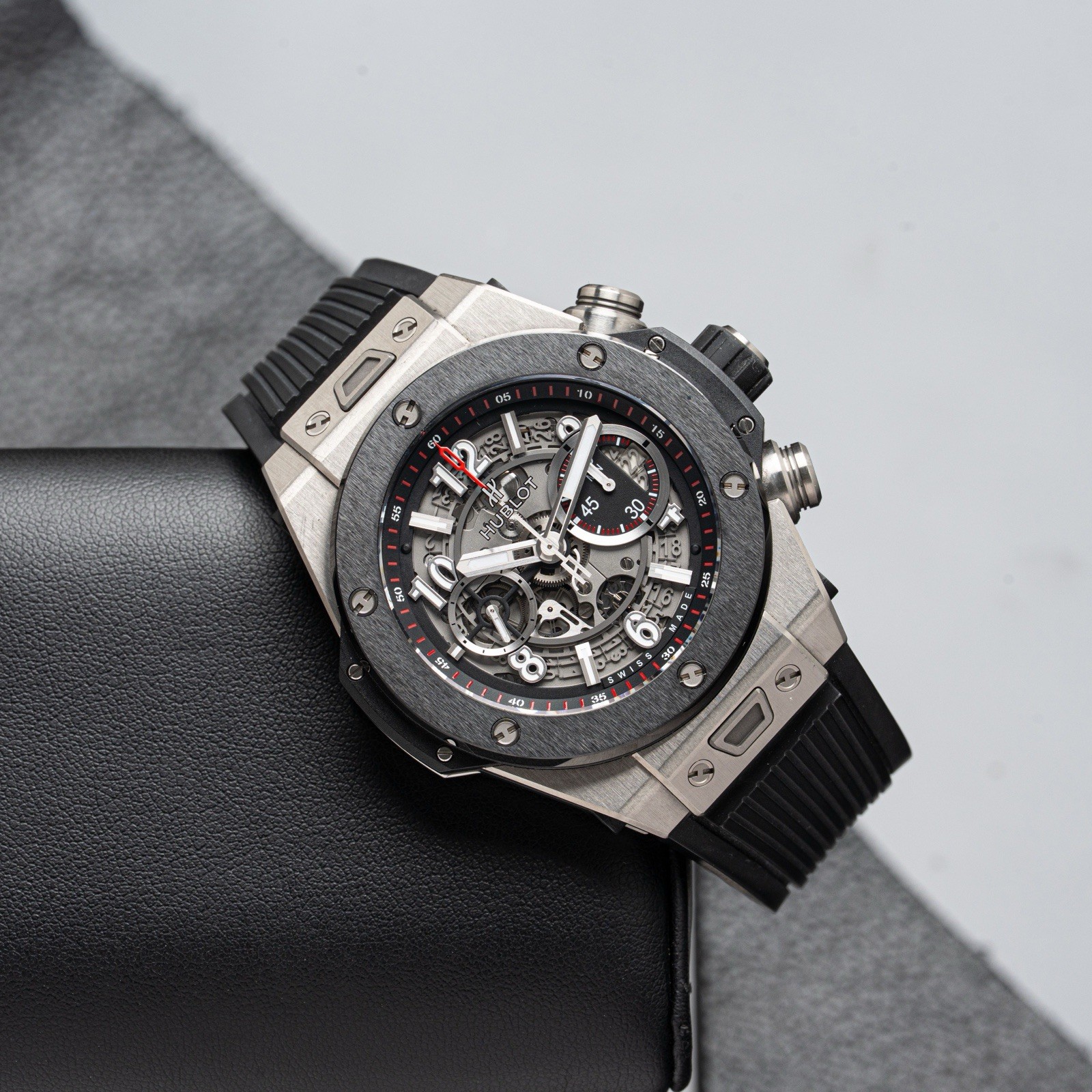 Hublot Big Bang Unico Clear Men’s Watch – 411.NM.1170.RX