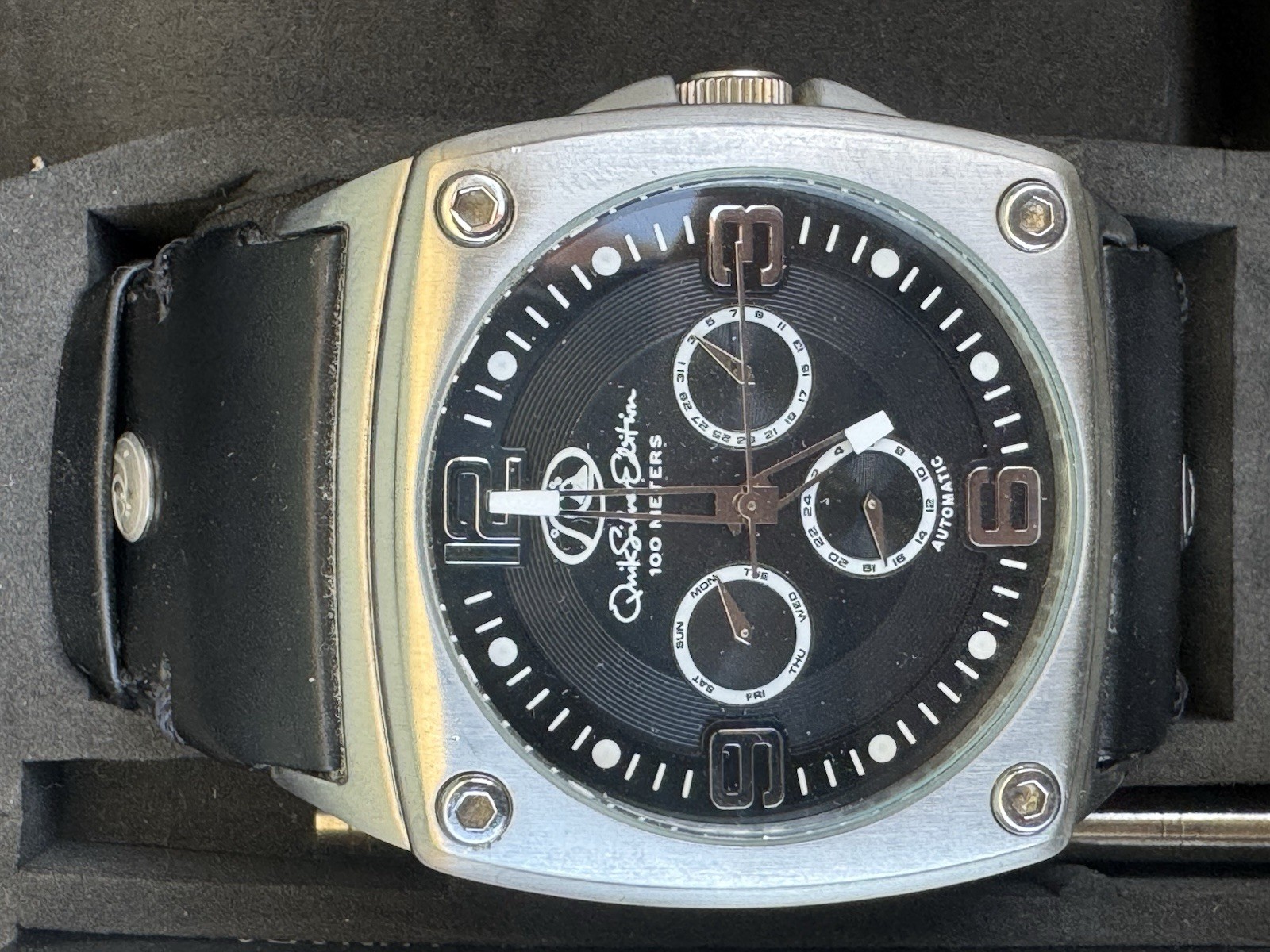 Quicksilver edition LUNADA Watch M105JL 10 ATM / 100 Meters stainless steel