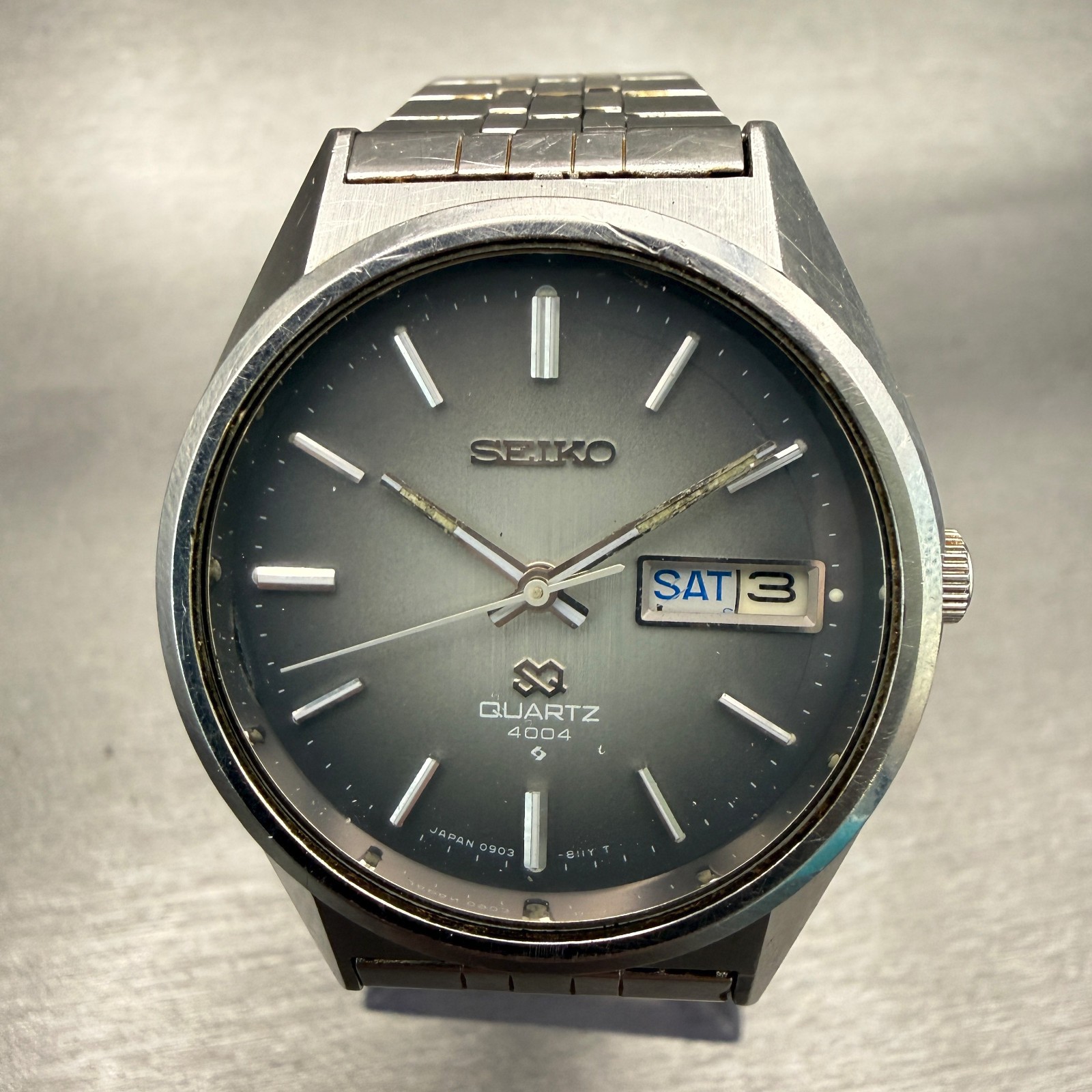 Seiko SQ Watch Men 36mm Gray Dial Silver Tone Daydate Round 0903-8109 New Batt