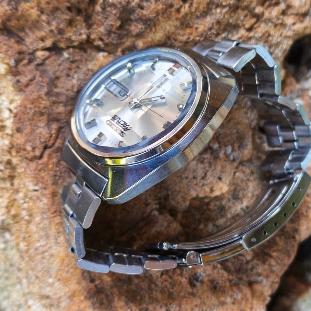 SEIKO ACTUS 7019-7350 21J Automatic Vintage Watch Manufactured in Japan in March