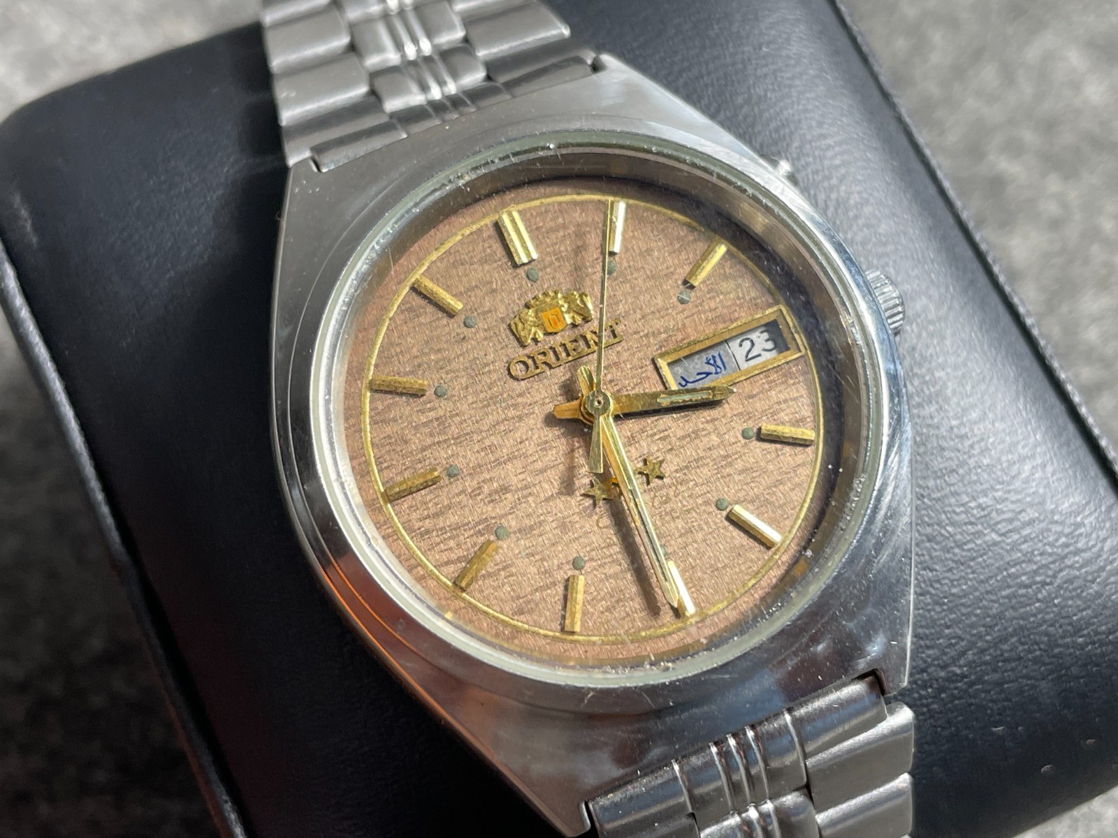 Orient 3 stars stainless steel automatic wristwatch brown dial Japan Cal.4694