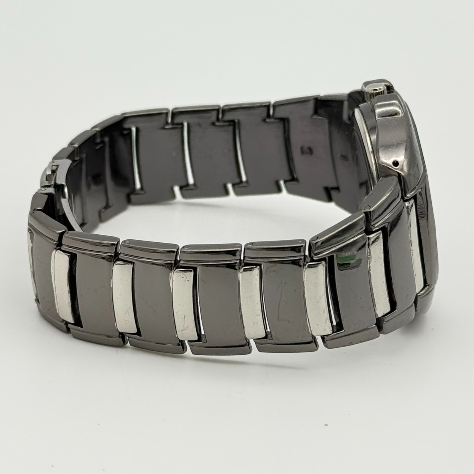 Men’s CHARLES RAYMOND Gunmetal Gray & Silver Two-Tone Bracelet Watch, 40mm, Runs