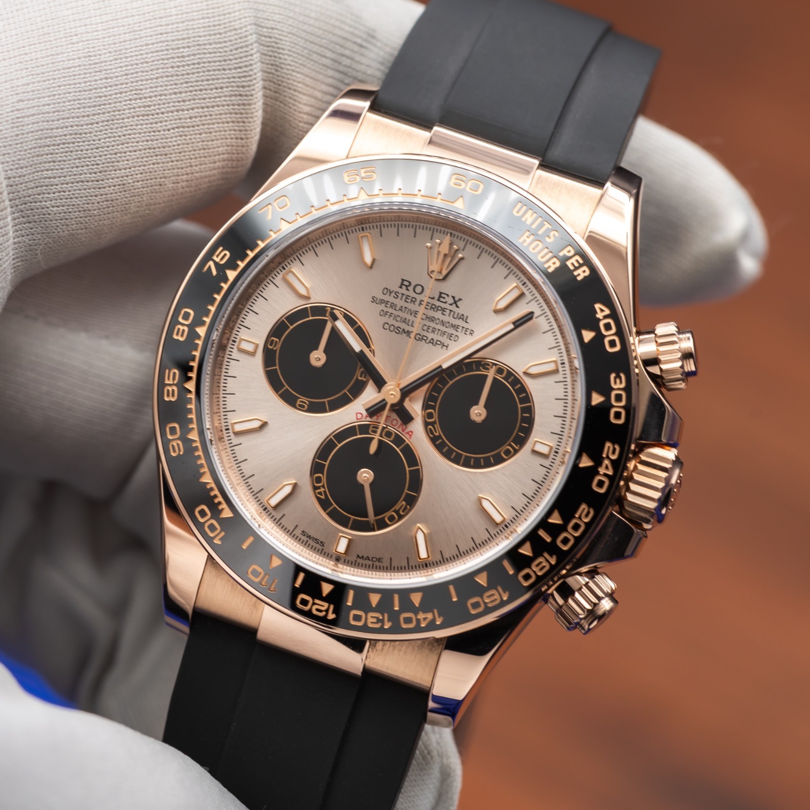 ROLEX Daytona Cosmograph Rose Gold Sundust Dial 126515LN