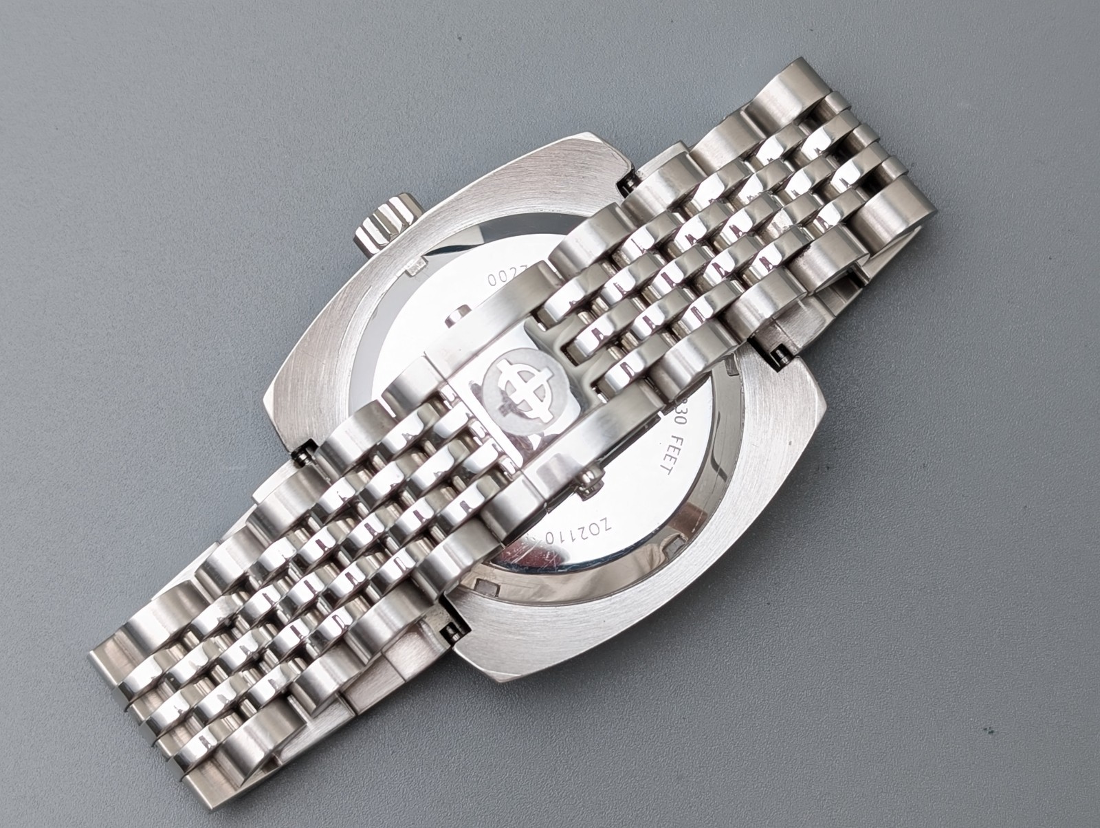 Zodiac GMT AM/PM Z02110 Stainless Steel Men’s Quartz Dive Watch Vintage 44mm