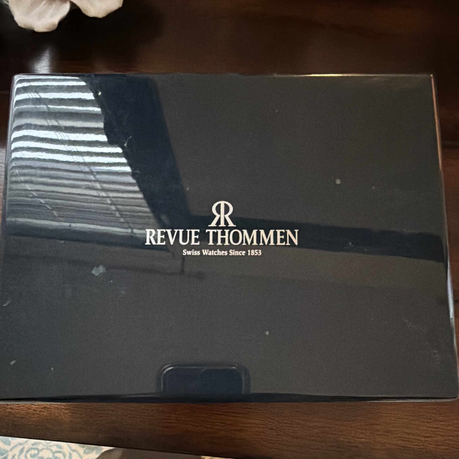 Revue Thommen Aviator Quartz Chronograph Tachymeter Black Dial Leather Box