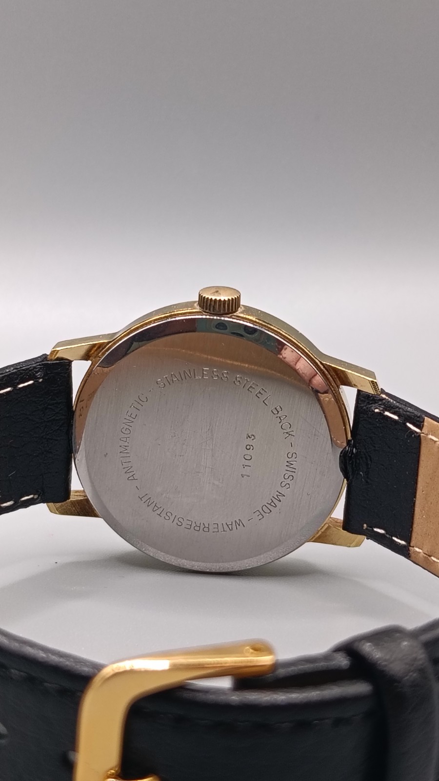 Vintage 1960s Avia Manual Wind 17 Jewels Silver Dial Swiss Gold Plated Running