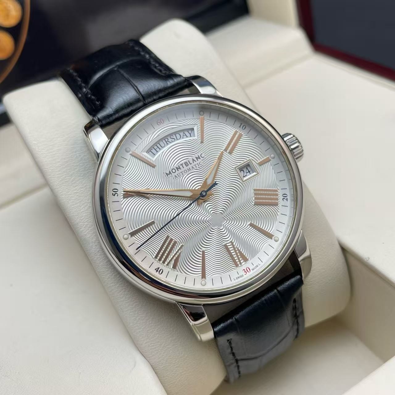 Montblanc White Roman Dial 4810 Men’s Watch U0114853 Automatic 40.5mm Day Date