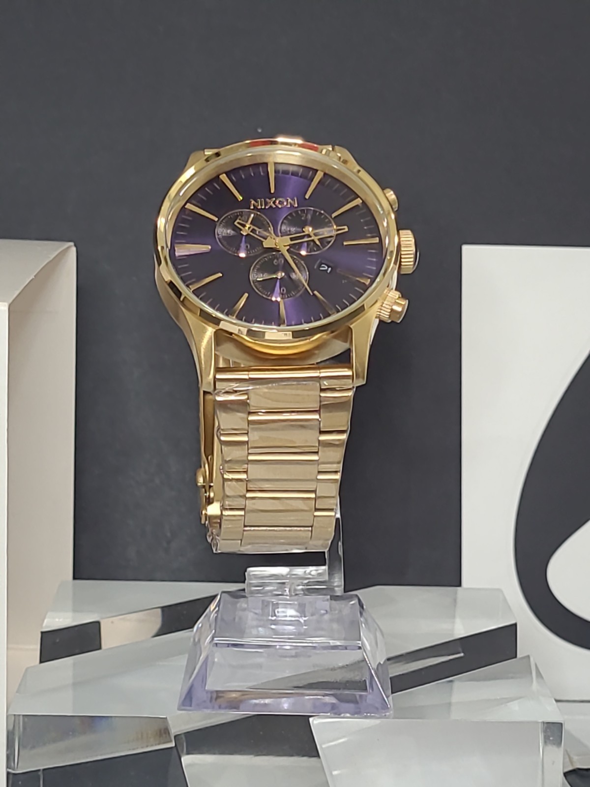 Nixon Sentry Chrono Gold/ Blue Sunray Watch A386-1922 Stainless Steel 42mm Dial