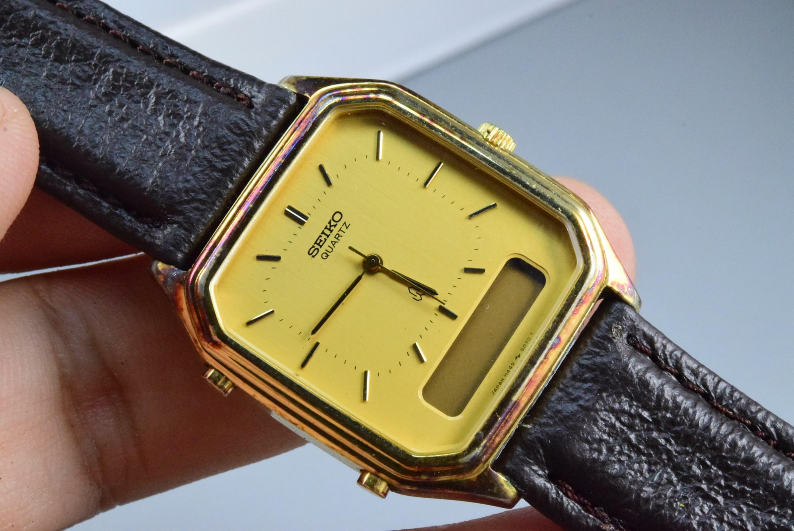 Vintage watch Seiko Gold Plate H449-5070 LCD DIGITAL Men Quartz Octagonal 31mm