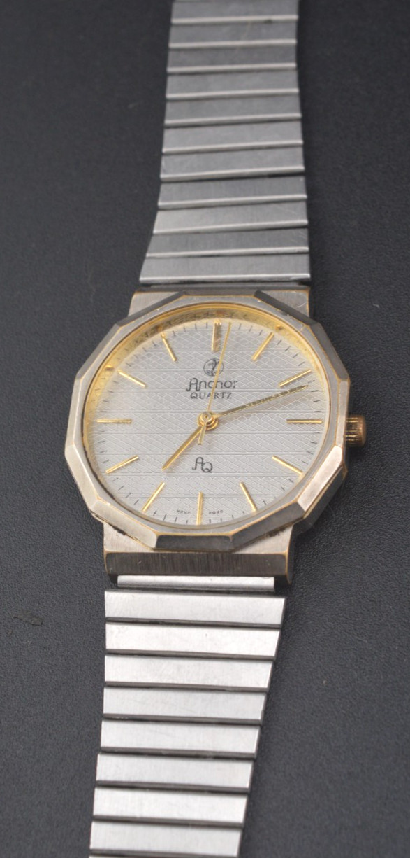 Vintage Anchor Quartz Wristwatch New battery runs great ”GUARANTEED” Serviced