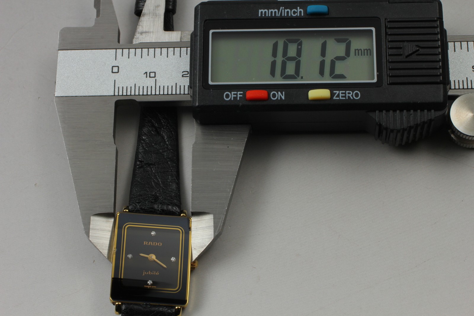 RADO JUbile 4Stone 153.3606.2 Ceramic Black/Gold Quartz Ladies Watch From JAPAN