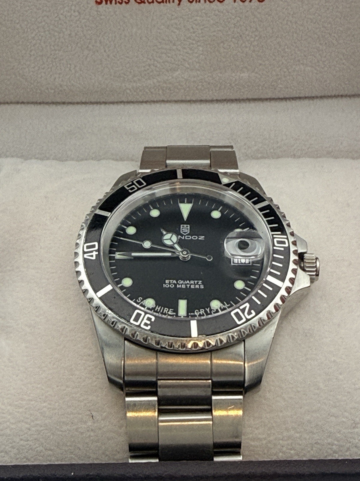 Sandoz Swiss ETA Quartz Diver 100M Sapphire Crystal Box Runs