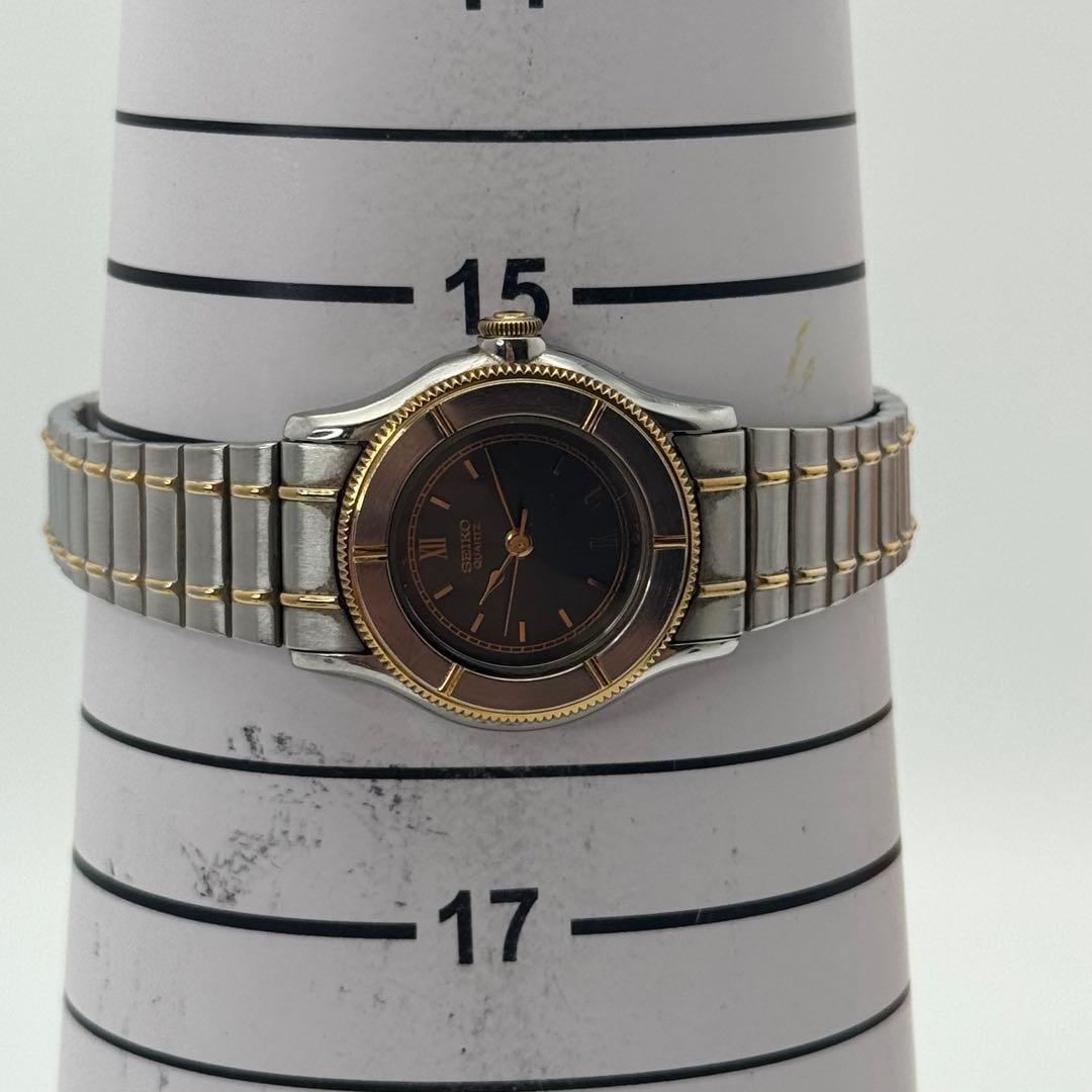 Excellent condition, fully functional. SEIKO quartz women’s watch with new b