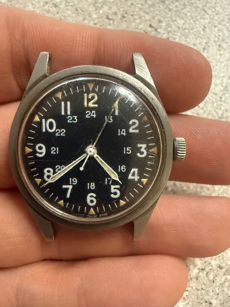 Vietnam 1968 Benrus MIL-W-3818B DTU-2A/P Military Field Men’s Wristwatch. RUNS.
