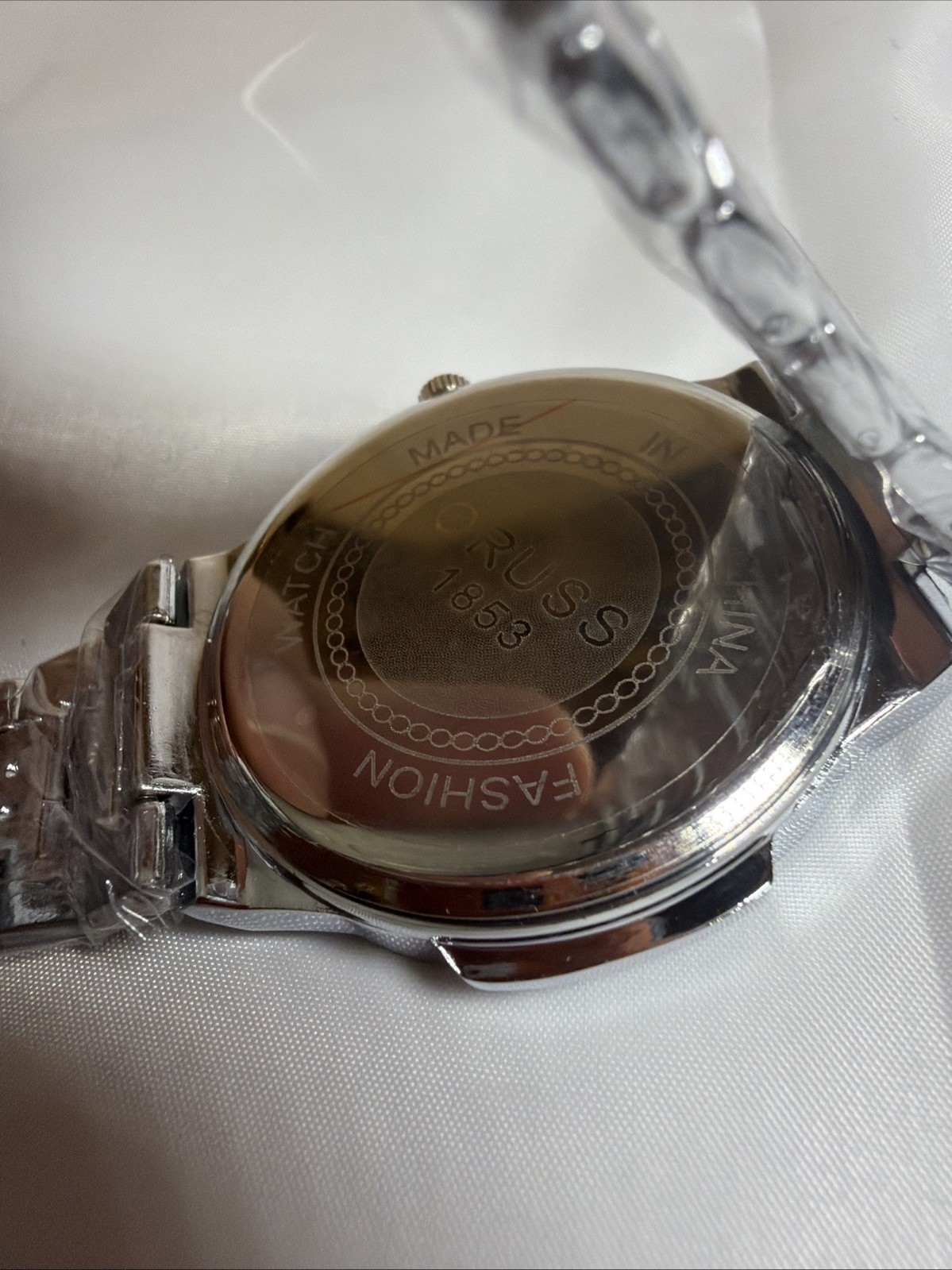 ORUSS Men’s Silver Analog Wristwatch Metal Band Date White Dial Dress/Formal New