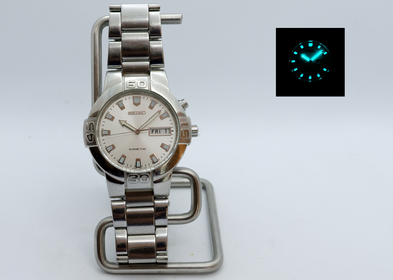 Seiko Kinetic 5M43-0E90 Silver Sunburst Day-Date | New Capacitor & Crystal
