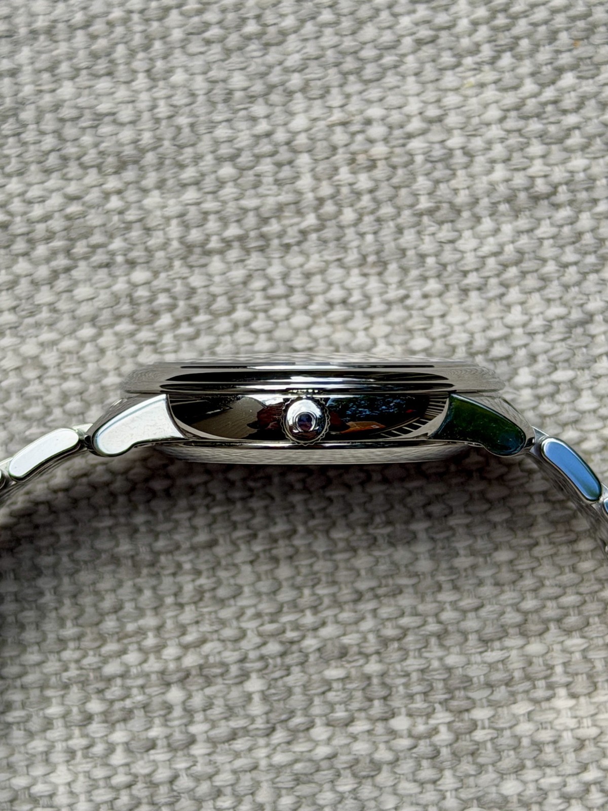 Omega DeVille Coaxial Chronometer 424.10.37.20.04.001 – 37mm Cal. 2500 Auto