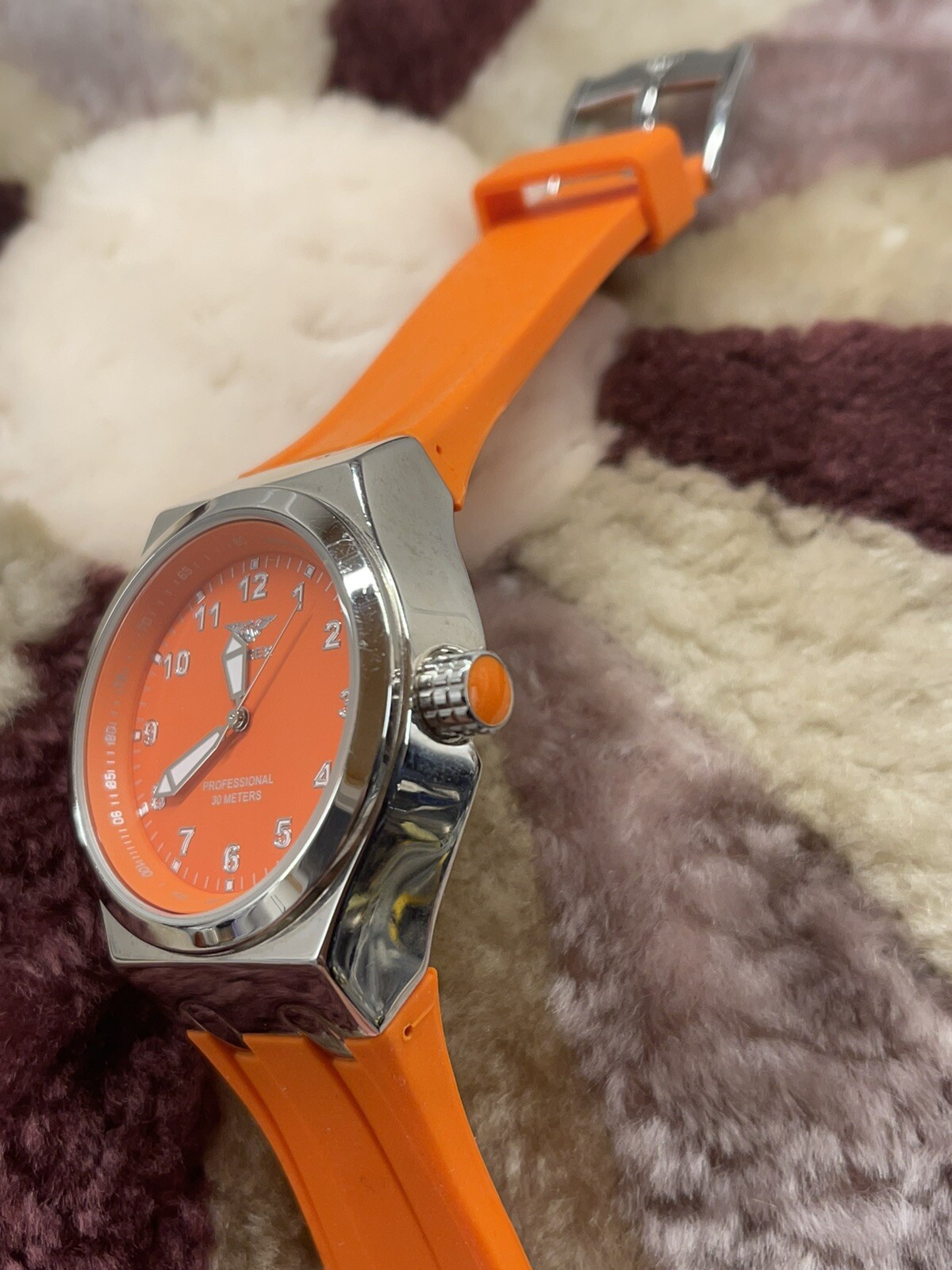 AVIREX MEN’S RX55018G1 RUBBER STRAP WATCH.