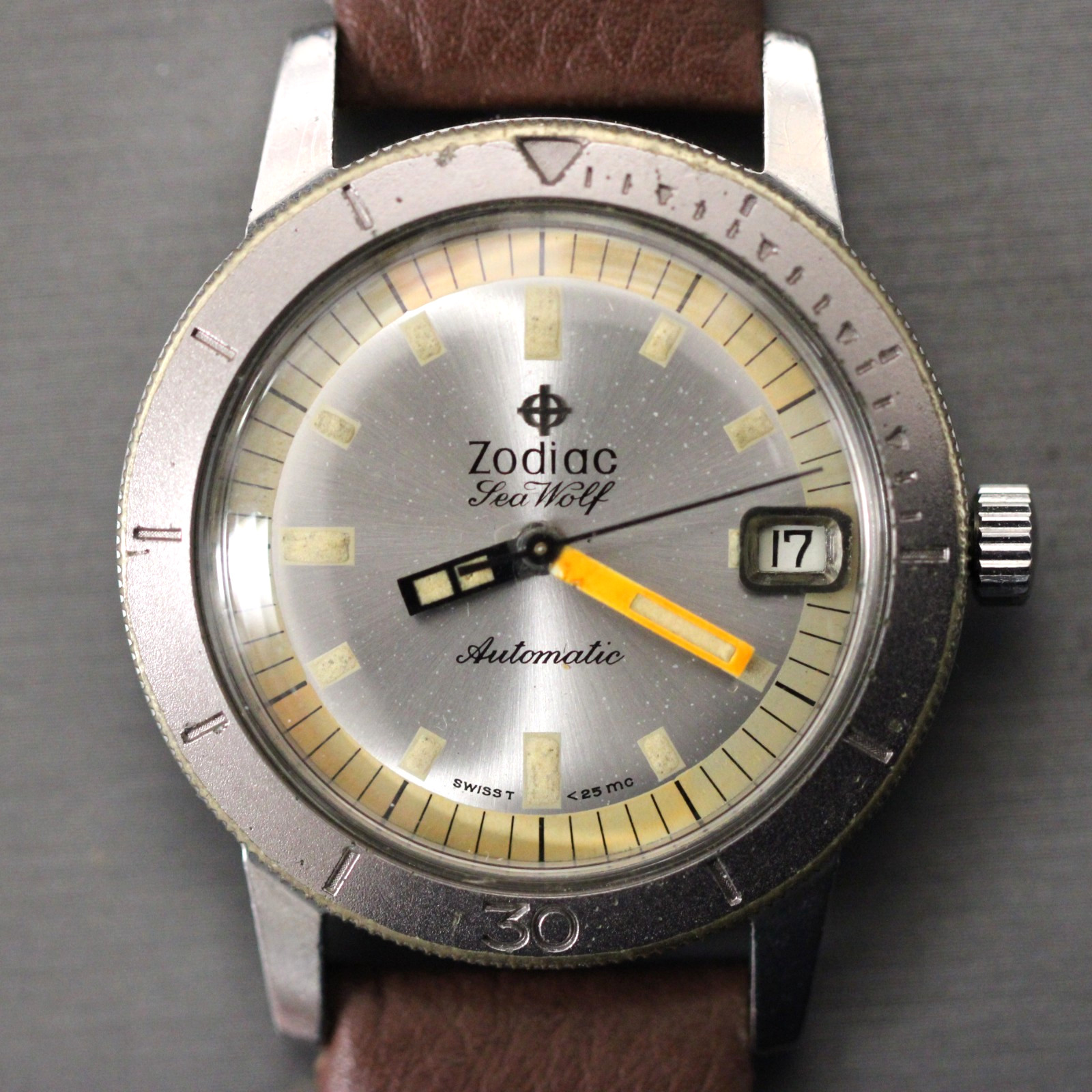 Running Zodiac Sea Wolf Orange & Steel Cal. 70-72 Automatic Hack Watch 722-916