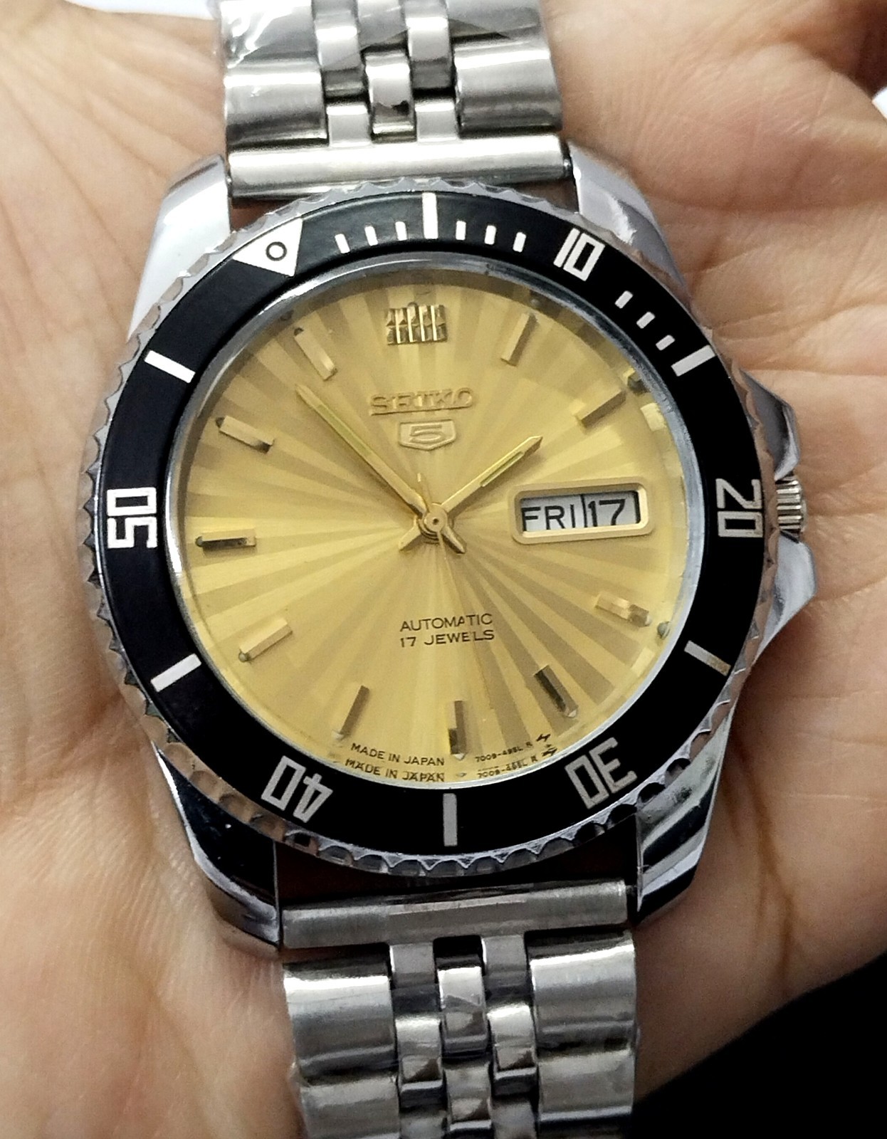 Vintage Seiko 5 Automatic Watch for Men Golden Dial Excellent Condition