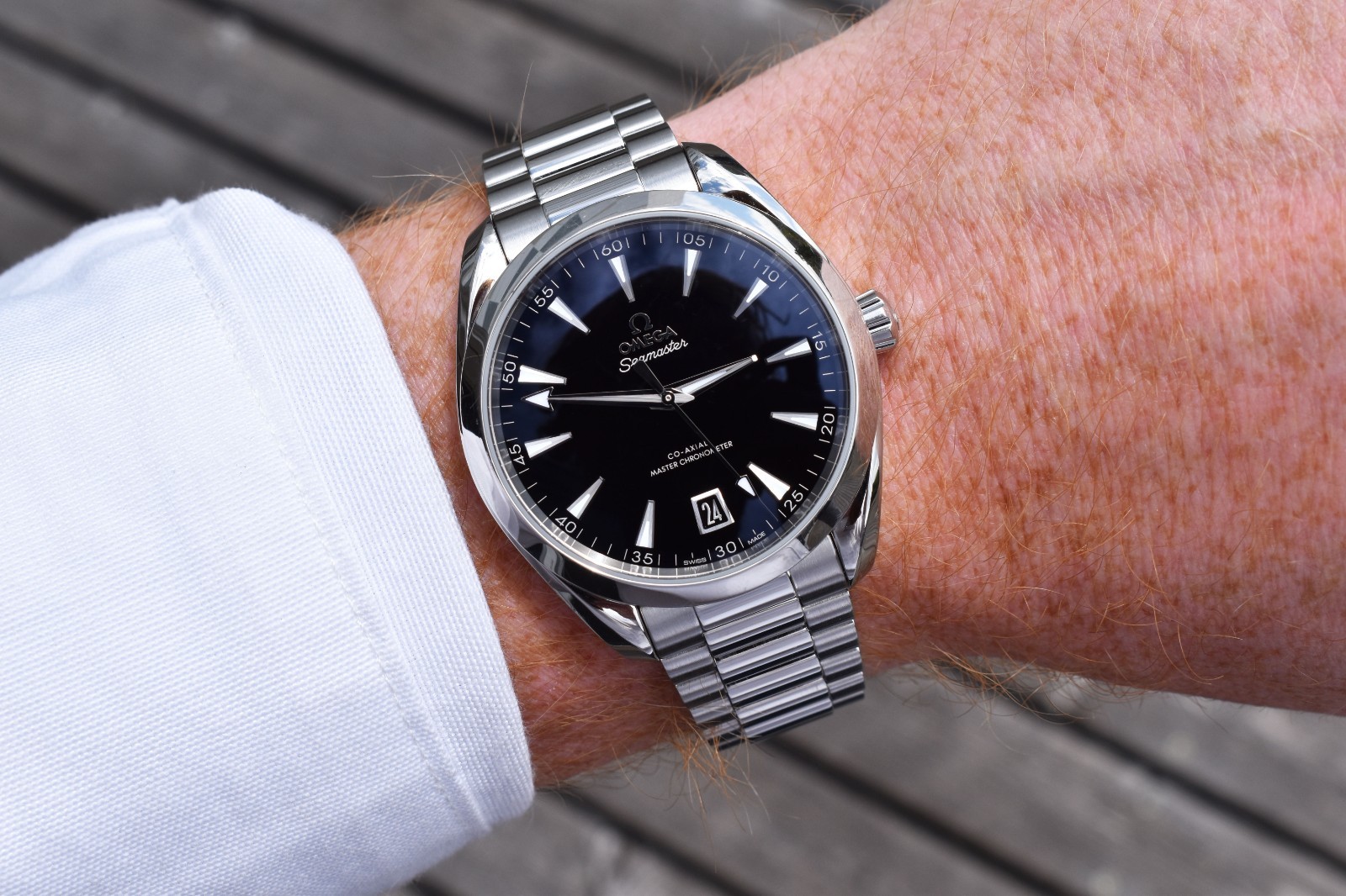 2024 Omega Aqua Terra 150M 41mm Steel Black Lacquered Dial 220.10.41.21.01.002