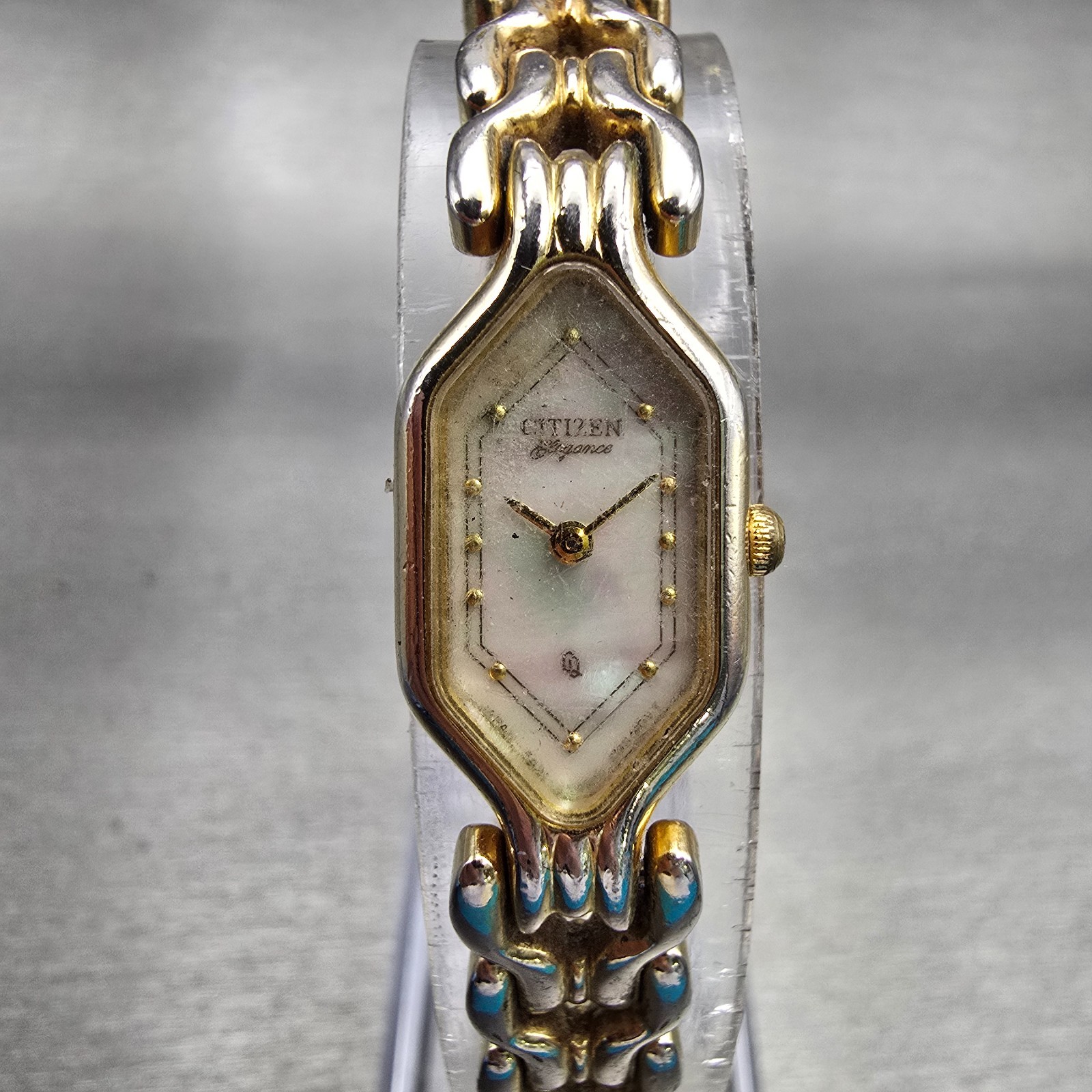 Citizen Elegance Watch Women 13mm MOP Dial Gold Tone 5421-S19872 New Battery VTG