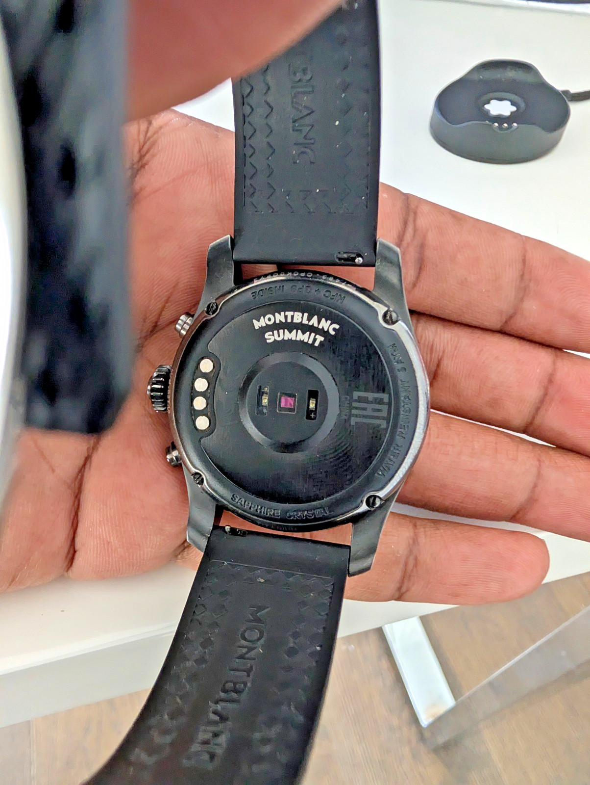 Montblanc Summit 2 Smartwatch-Titanium Case S2T18 42mm Sapphire Crystal