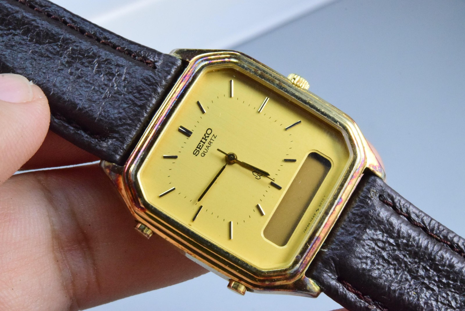 Vintage watch Seiko Gold Plate H449-5070 LCD DIGITAL Men Quartz Octagonal 31mm
