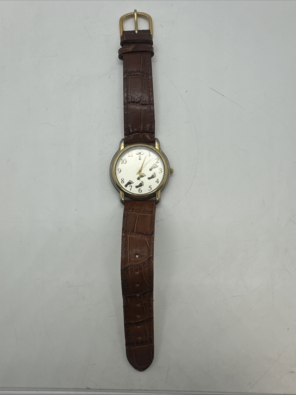 Women’s Footprints in the Sand Proverb Gold Tone Christian Watch, Brown Band