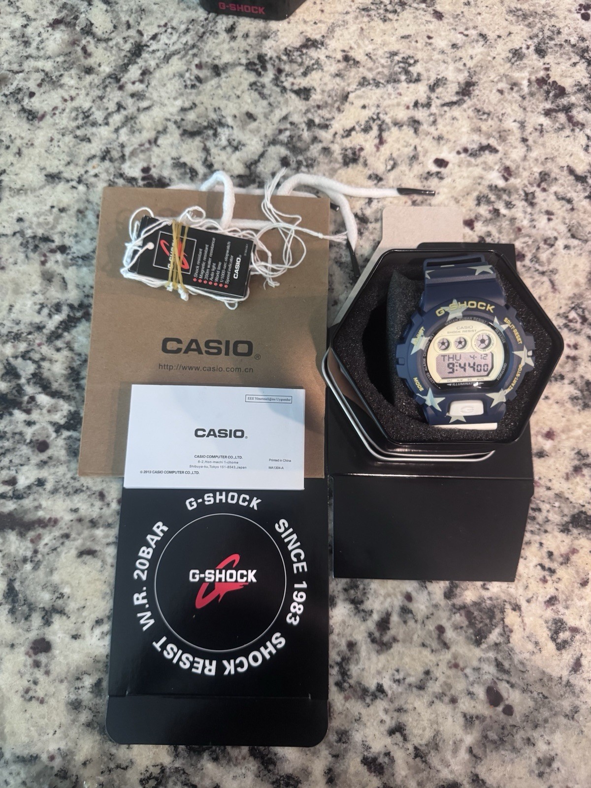 Shock Resistant Stars Band w/ Box