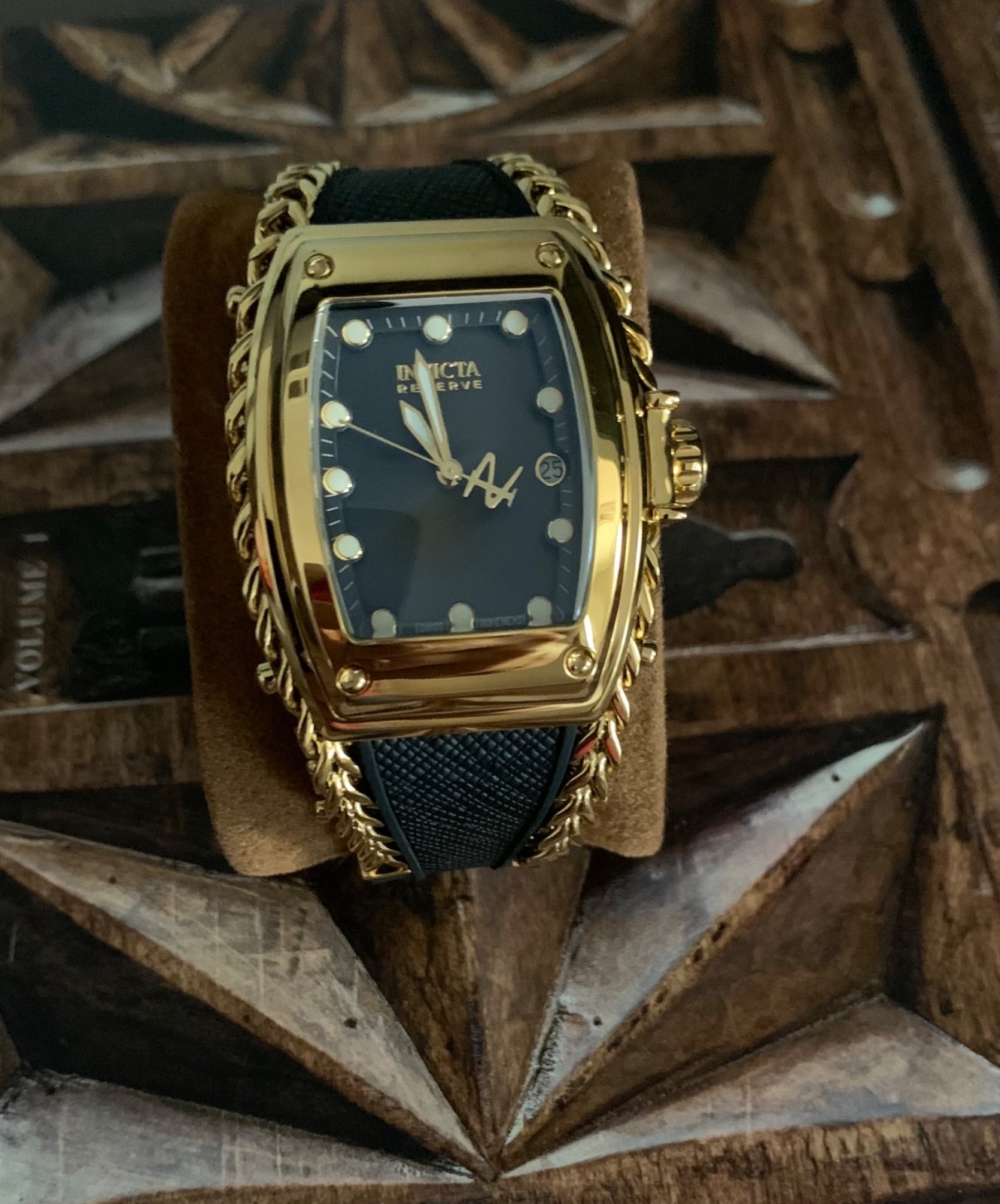 Invicta women’s watch reserve collection