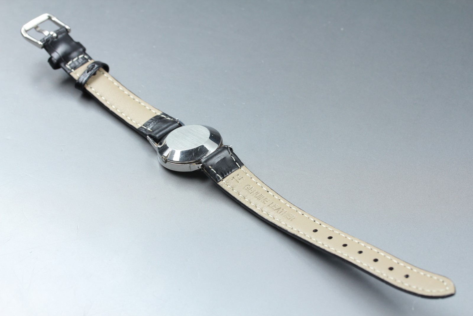 Vintage 70s OMEGA De Ville Cal.1350 Quartz Roman Dial 23mm Ladies watch New Batt