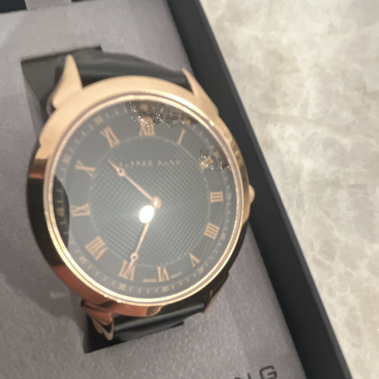 $240 ALFRED SUNG men’s Swiss Heritage 42 MM x 10MM