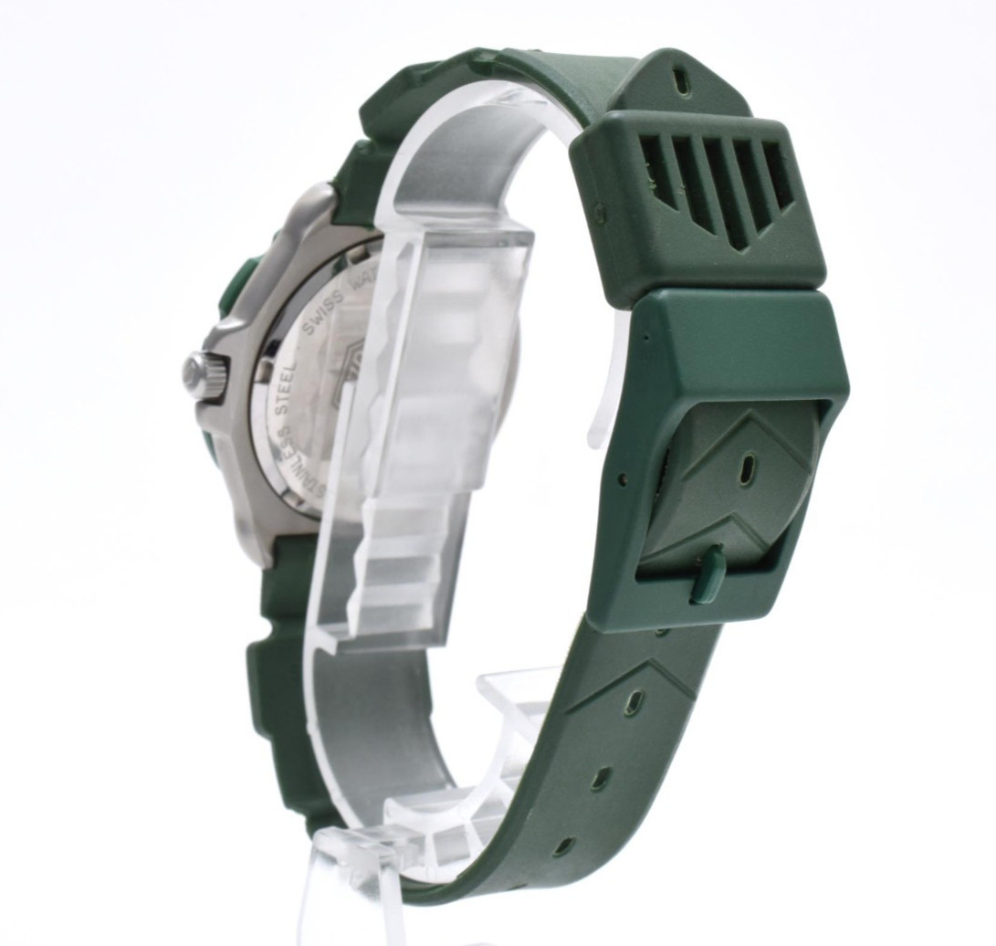 TAG Heuer Formula 1 WA1212 Quartz Men’s Watch Green Dial Diver 200m 34mm JAPAN