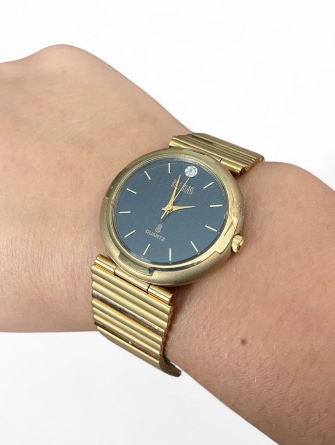 Bill Blass Womens Quartz Dress Watch Gold Tone Bracelet Black Textured Dial Box
