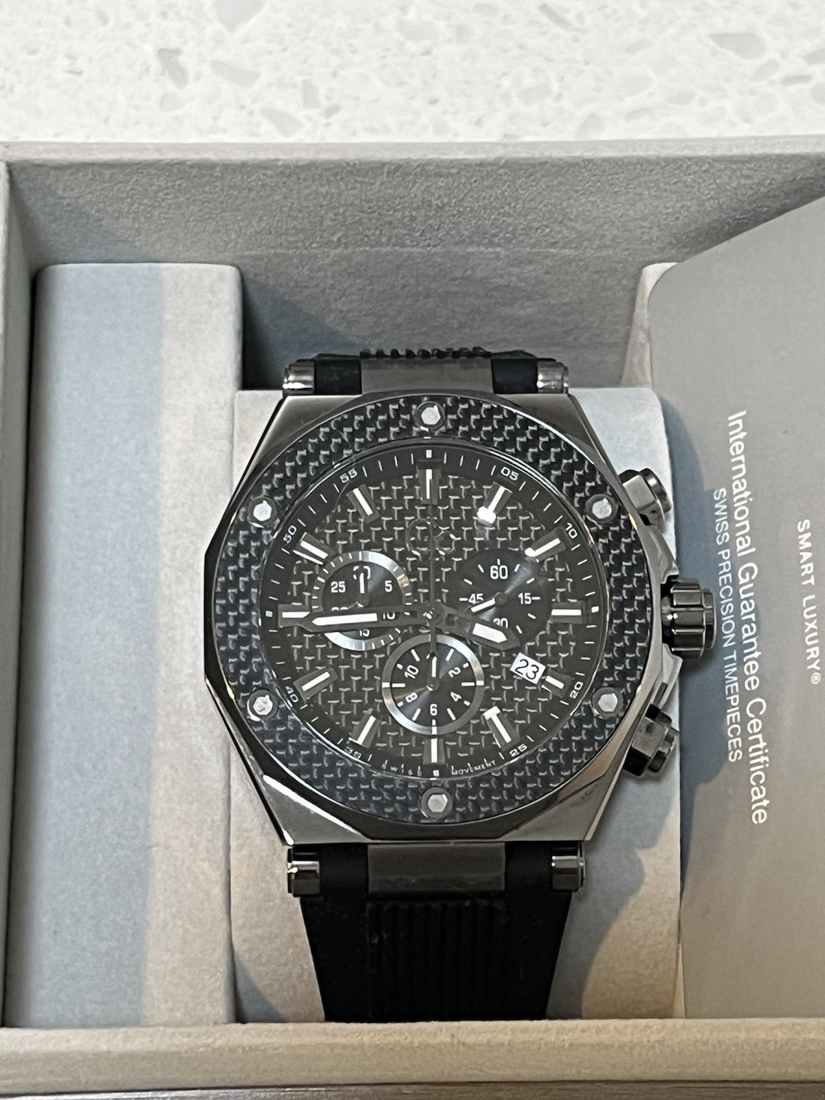 Guess Collection Swiss Chronograph 44mm. Gunmetal.